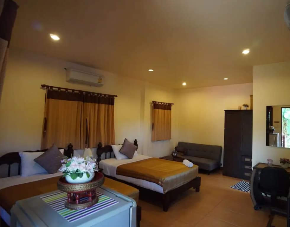 Yanui Seaview Bungalow - photo 3