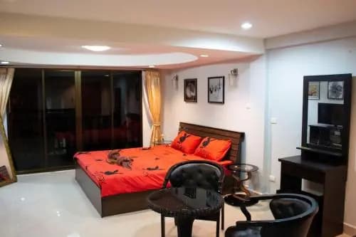 Amika Guesthouse & Hostel - photo 3