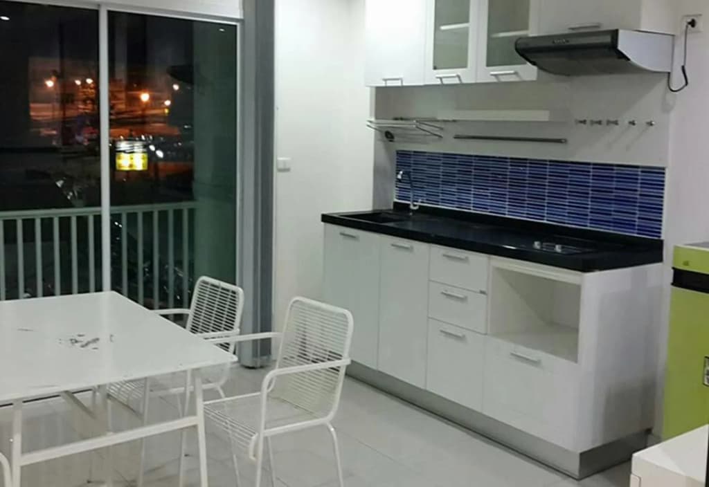 The Y House - photo 10