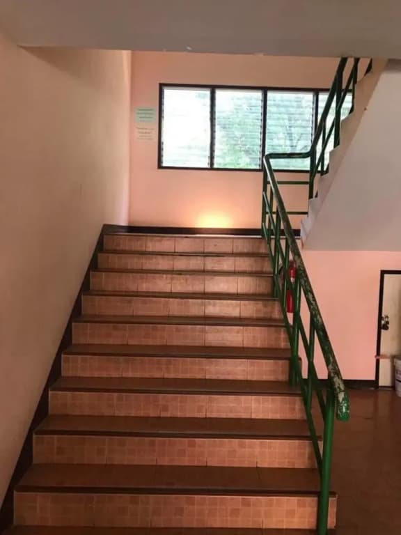 Watcharee Apartment - photo 2