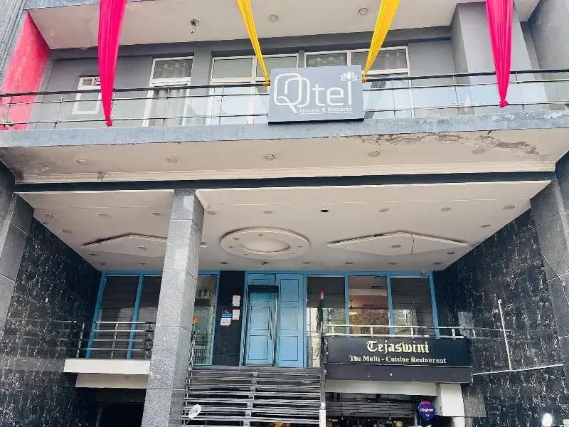 Qotel Chattarpur - photo 11