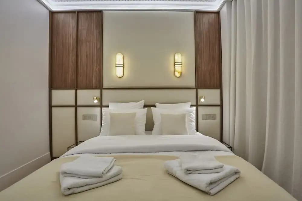 Elegant Flat Matignon Avenue Faubourg St Honore - photo 3