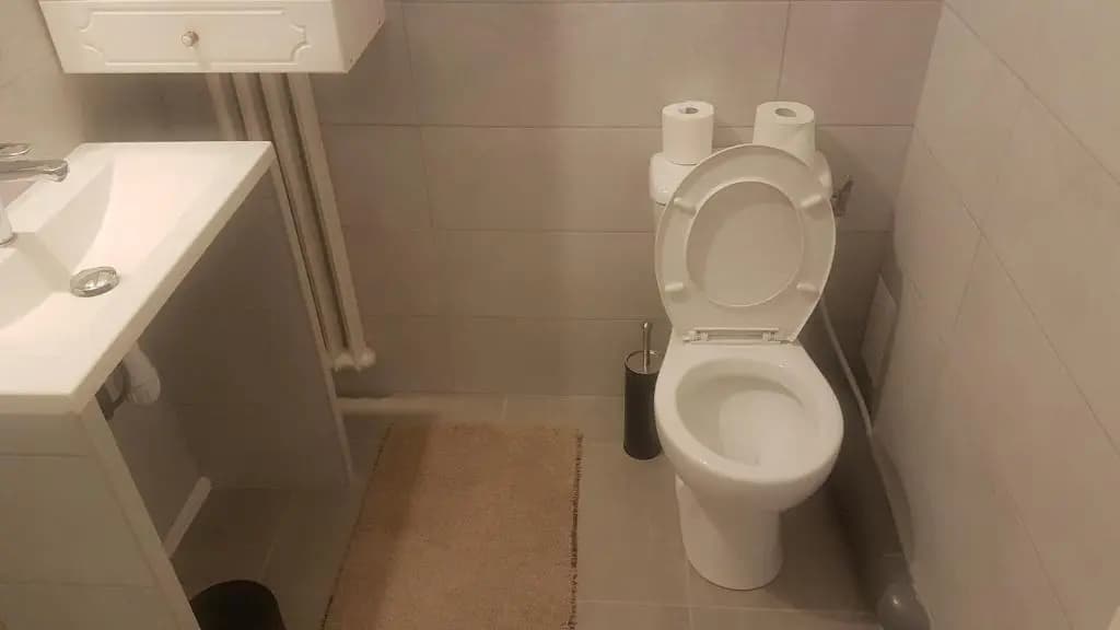 NEW CHEAP PRIVATE ROOM, KITCHEN , OVERWIEUW sea,TRAM on spot, 12 minutes from nice train station with tram , beach in 17 min tram , CHAMBRE PRIVÉE pas cher, cuisine équipée , tram sur place, APERÇU mer, 12 min de la gare de Nice avec le tram, 17 min plage - photo 7