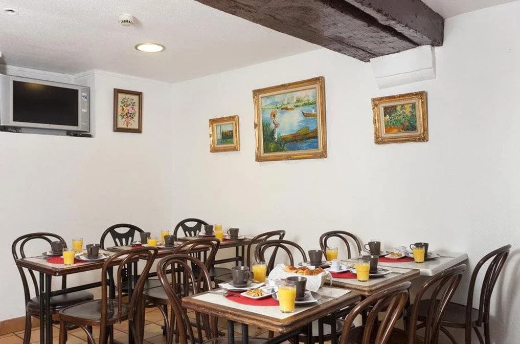 Hotel Petit Bastille - photo 2