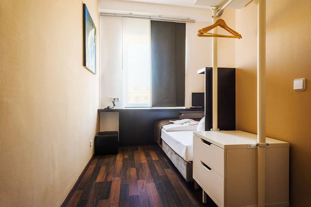 Apple City Hotel - photo 5