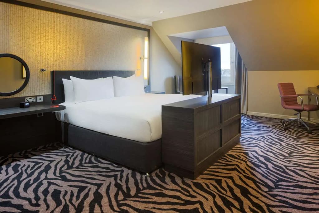 DoubleTree by Hilton Edinburgh City Centre - photo 39