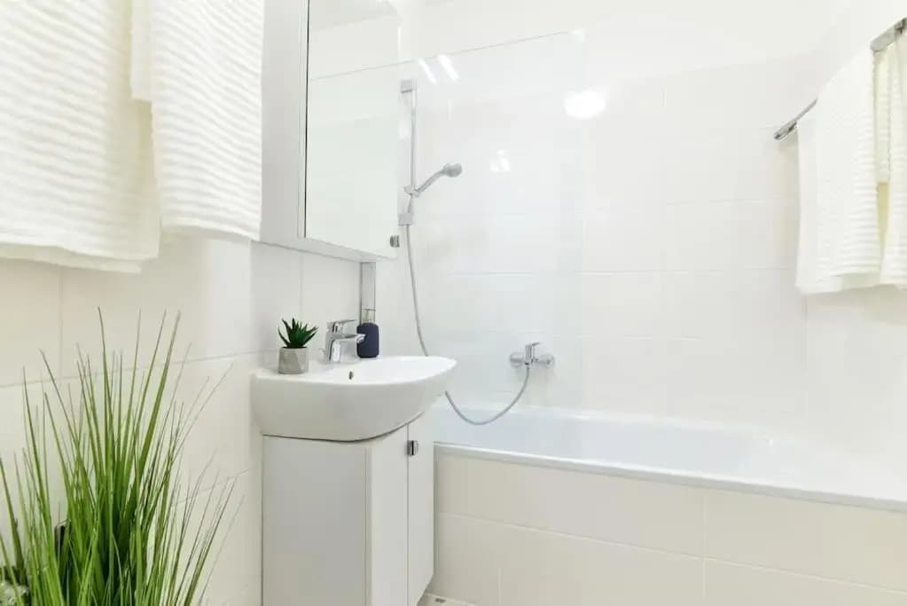 Laurel Bay Apartment - photo 8