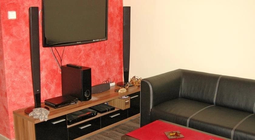 Pegi's Flat - photo 2