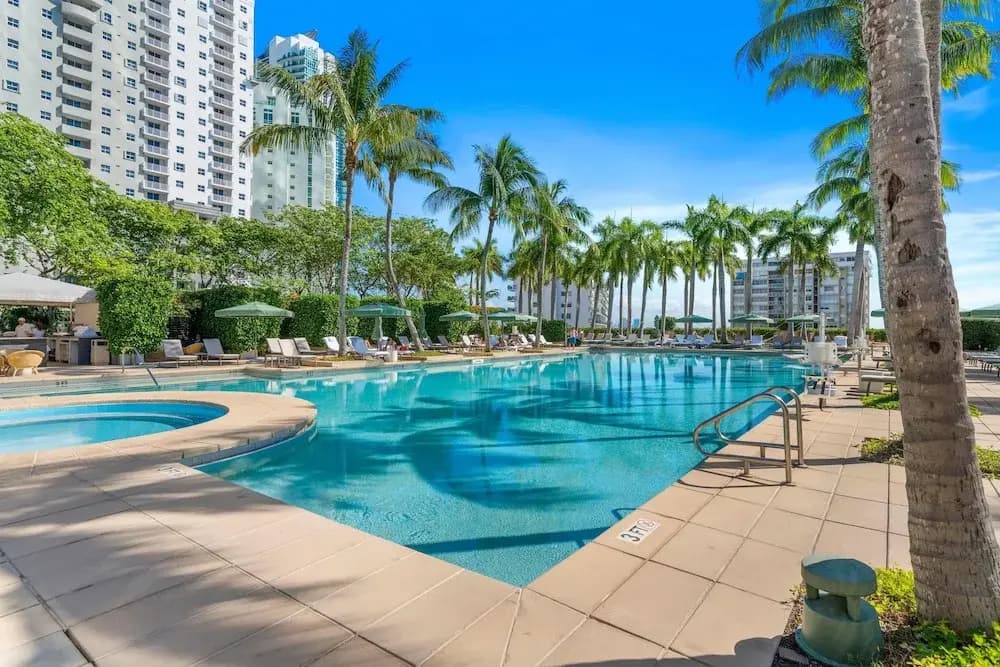 Casiola Residences at Four Seasons Miami Brickell - photo 11