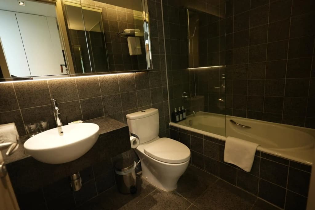 Twenty One Whitfield - photo 28