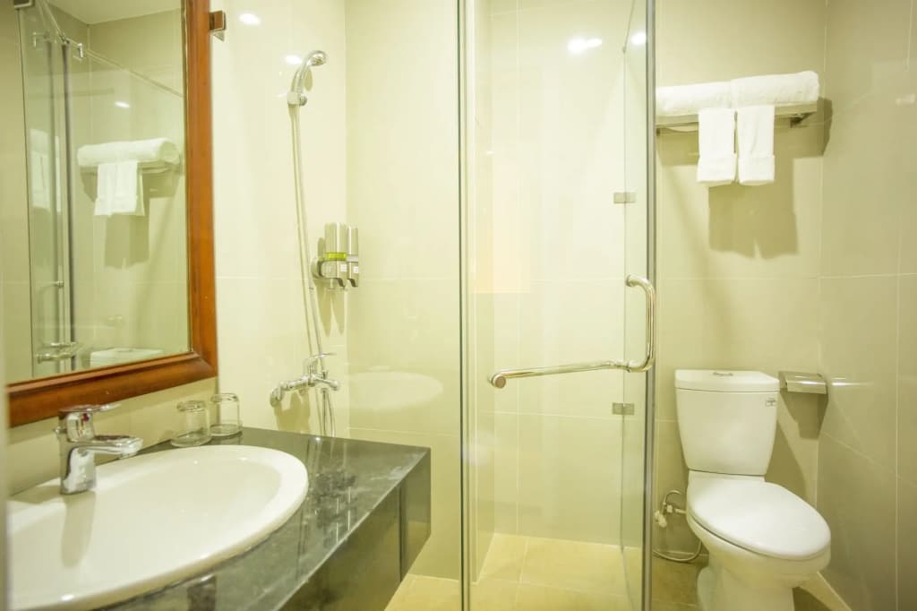 Red Palace Hotel - photo 9