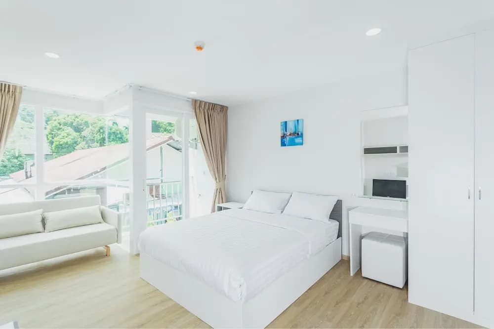Condo in Kata in Ozone - Unit A506 - photo 2