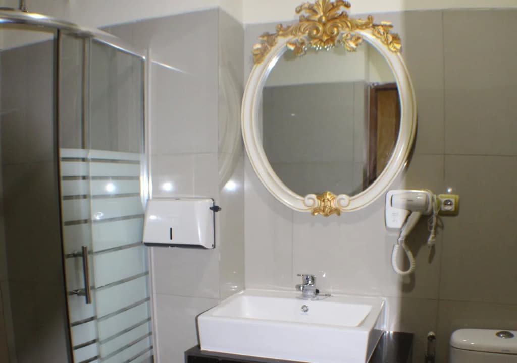 Grand Batik Inn - photo 10