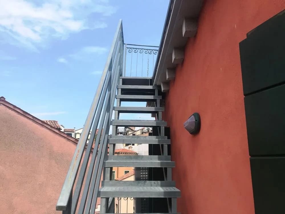 Modern Apartment with Terrace - main photo