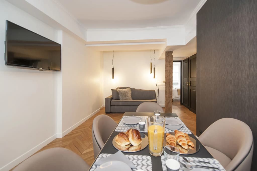 Odeon Saint Germain Apartments - photo 10