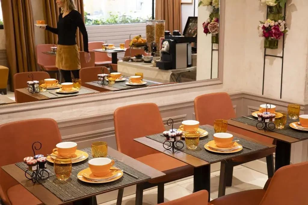 Hotel Vaneau Saint Germain - photo 11