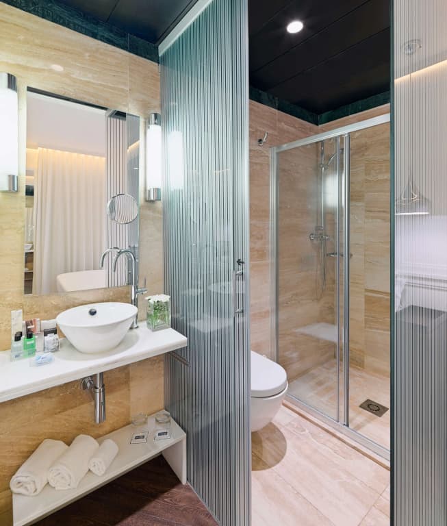 H10 Universitat Hotel - photo 27