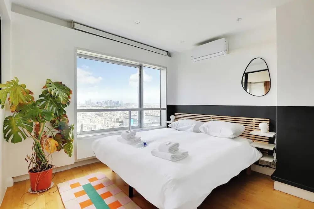 Exceptional View of Paris With A/C - 2bd/4p - photo 2