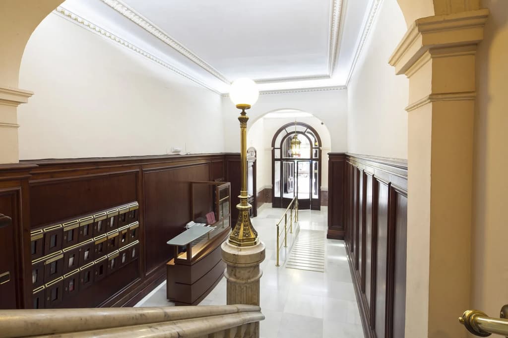 Catalunya Palace Apartment - photo 2