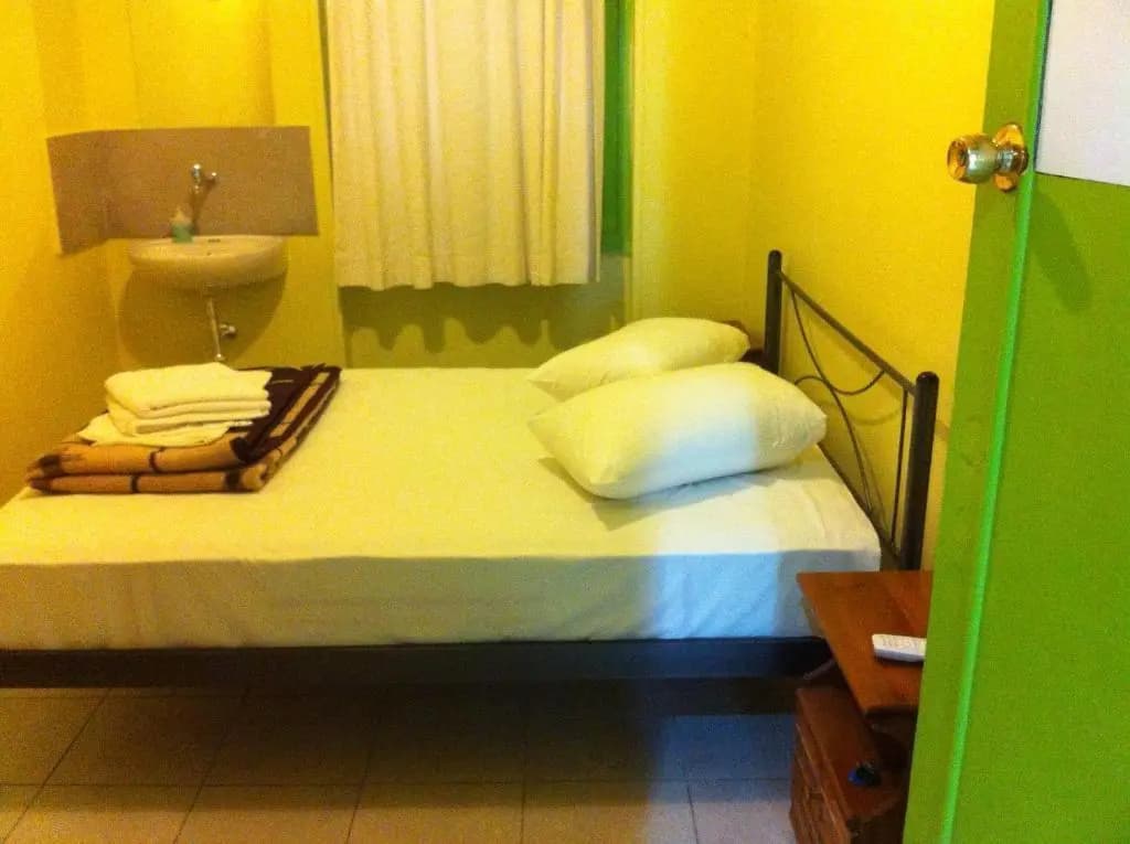 Zeus Hostel - photo 6