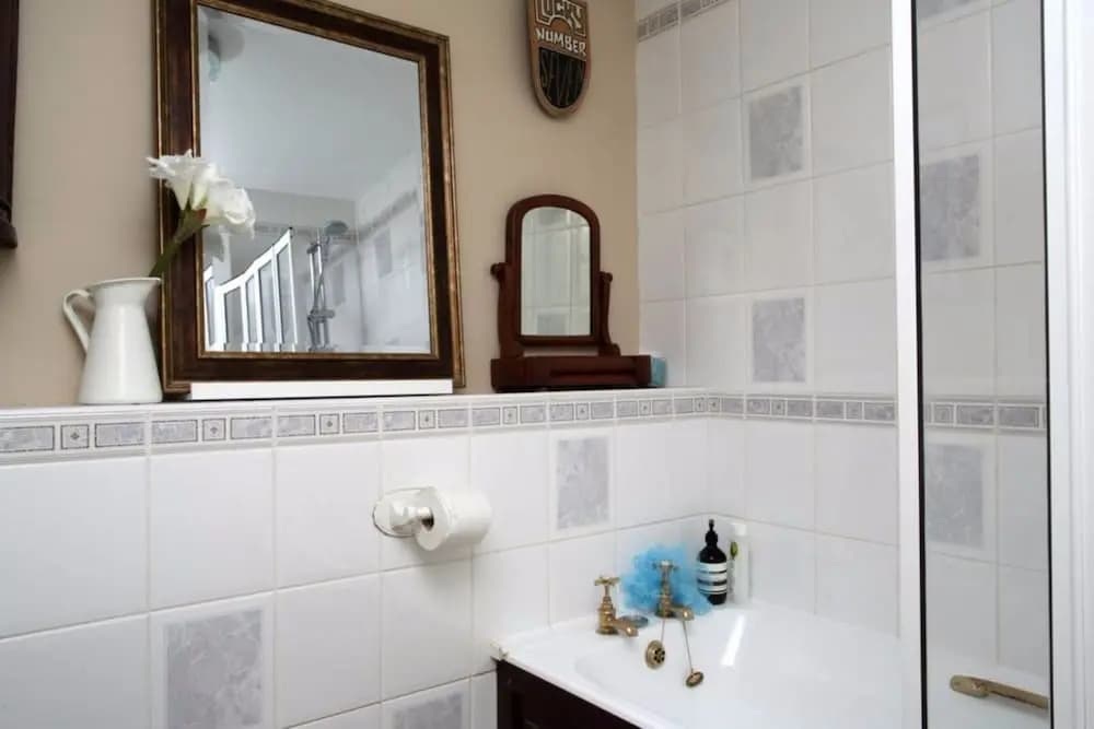 Stockbridge Flat With Garden - photo 7