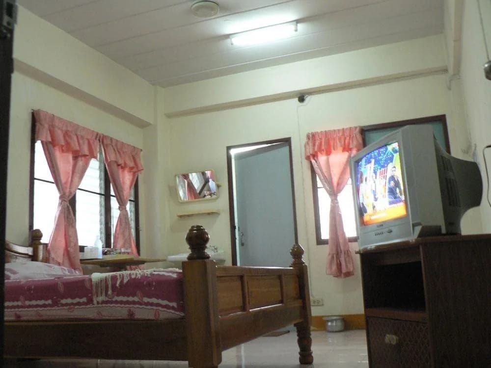 Akekachat Mansion - photo 3