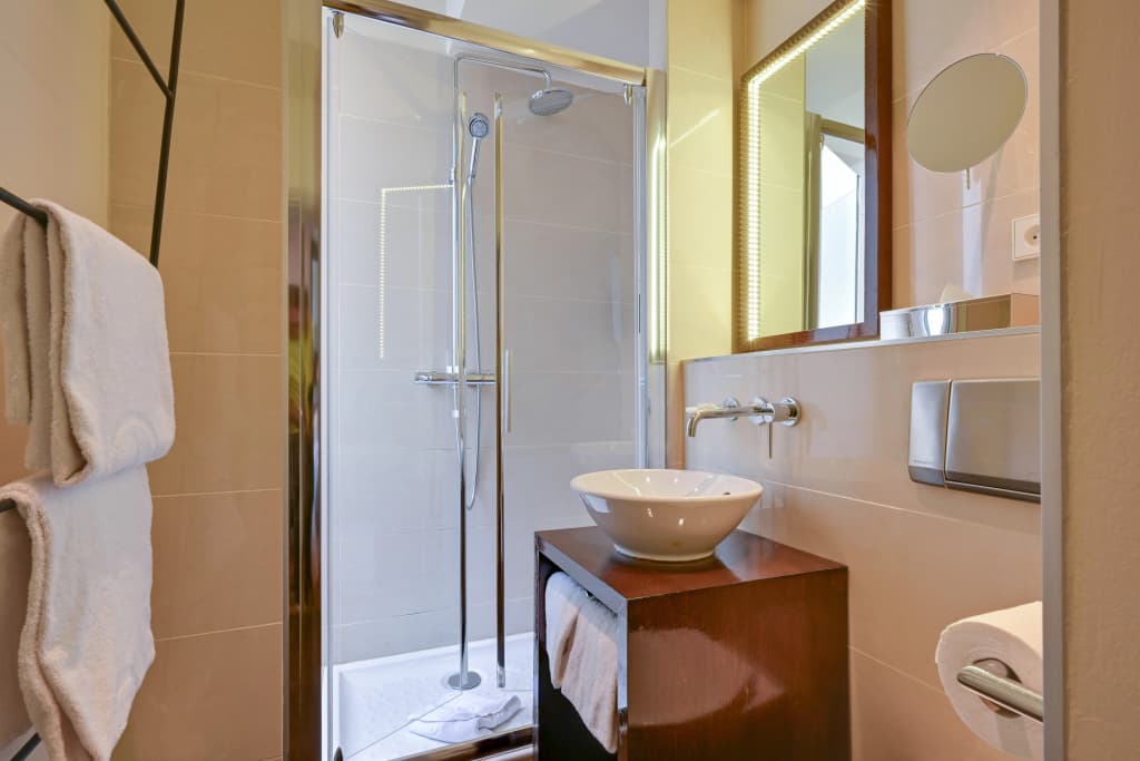Holiday Inn Paris Palais de l'Elysée by IHG - photo 37
