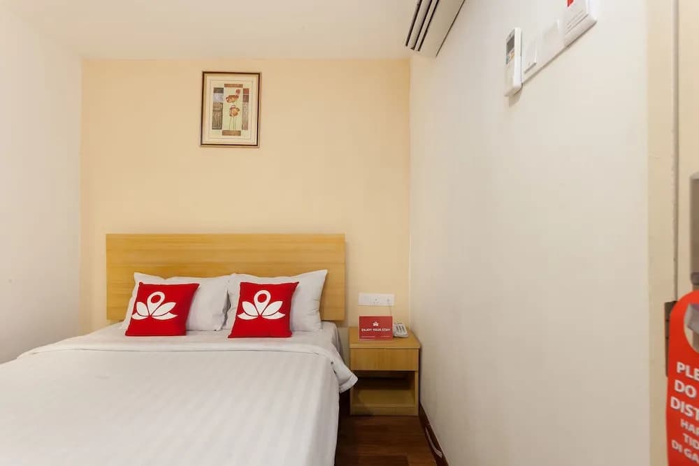 ZEN Rooms Opposite YMCA - photo 4