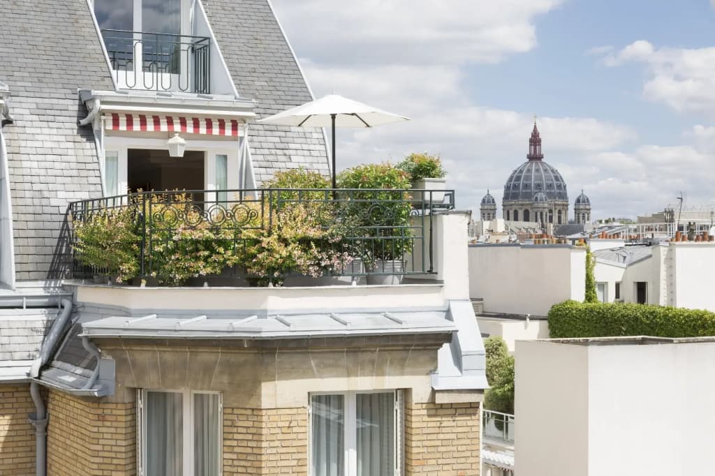 Hotel Le Bristol Paris - photo 1