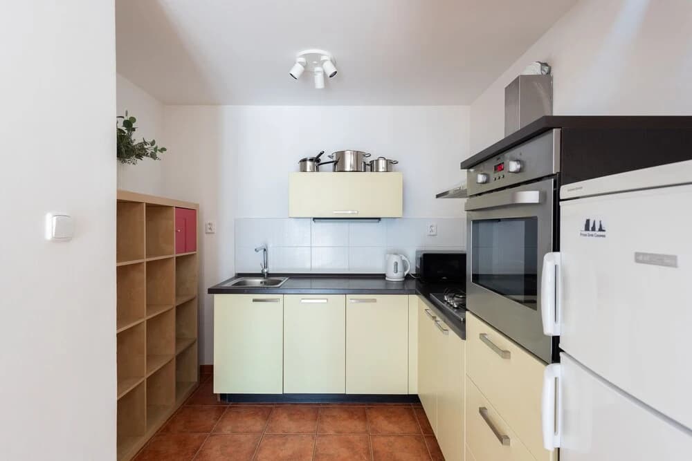 Modern apartment on Graficka - photo 10