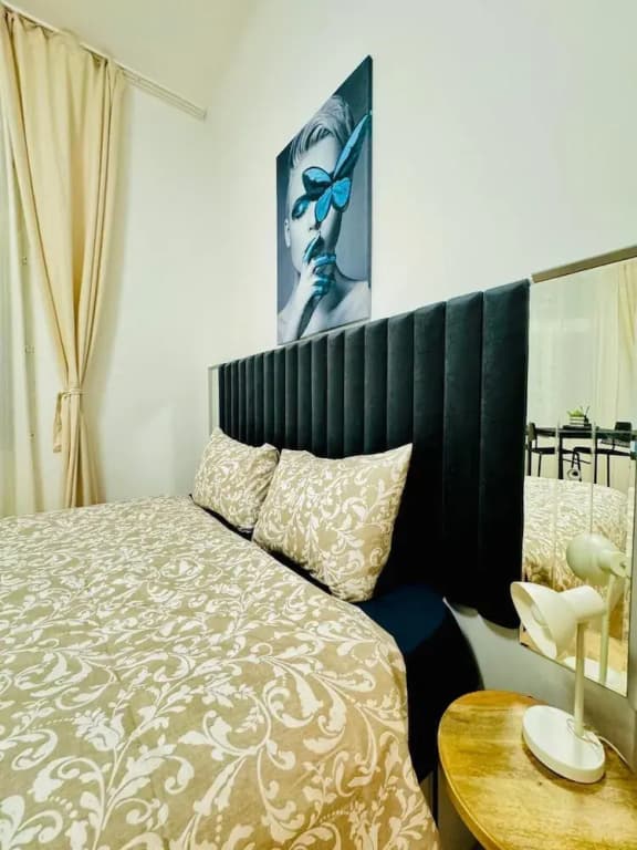 Elegant 4BR Apt Near Westbahnhof - photo 16