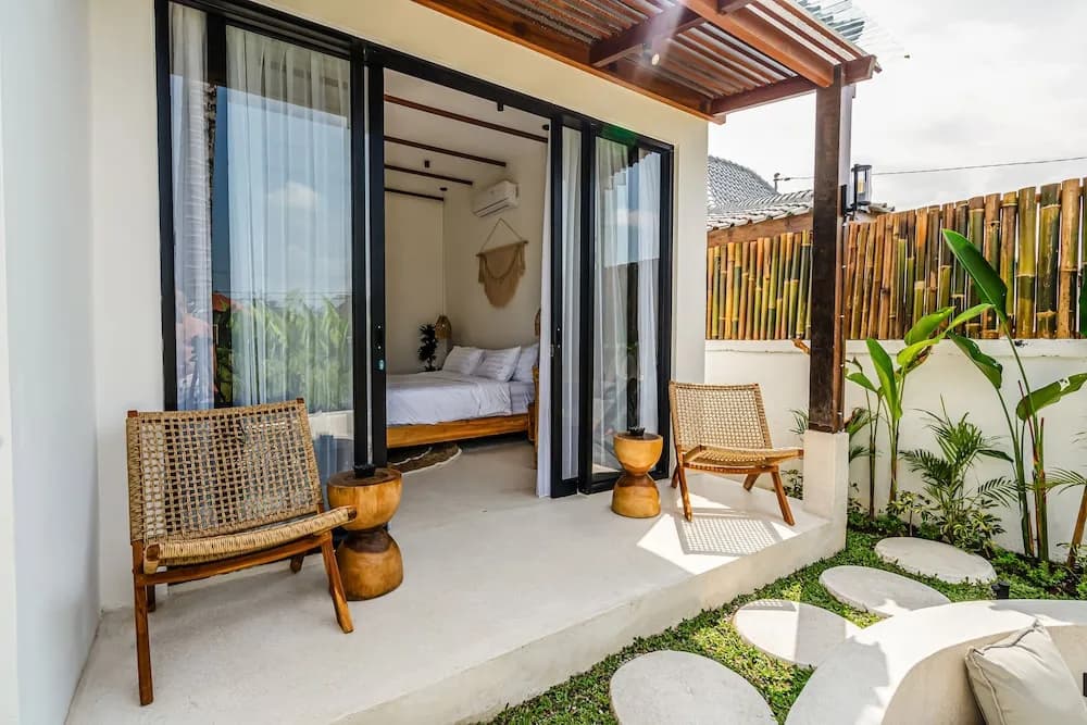 Berapi Villa by EVDEkimi – Spacious 3BR Villa with Pool & Kitchen close to Ubud Attractions - photo 17