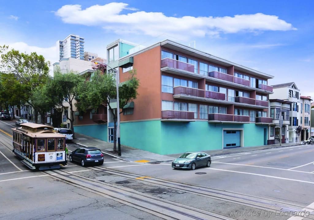 Suites At Fishermans Wharf - photo 18