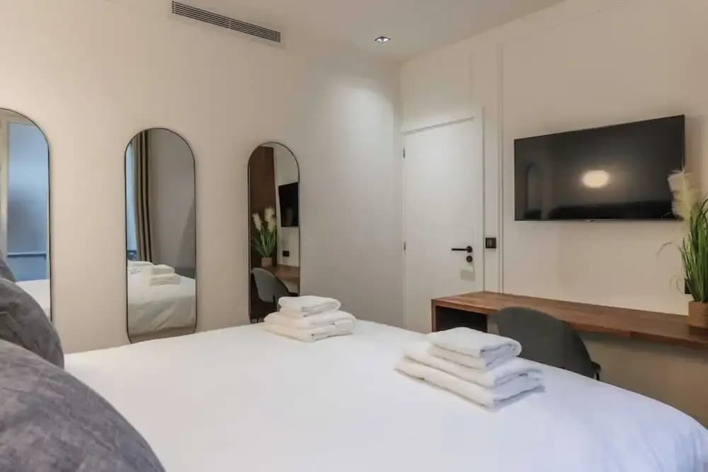 Superb AC Apartment Center of Paris - photo 1