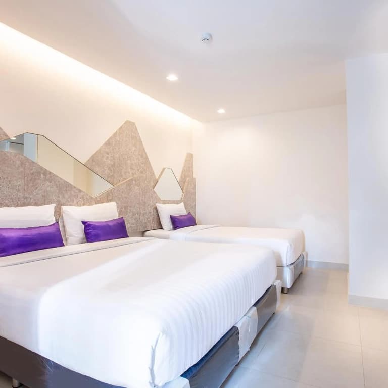 Spittze Hotel Pratunam - photo 32