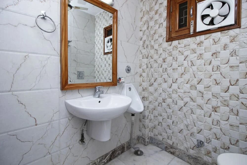 Shreeji Homestay - photo 8