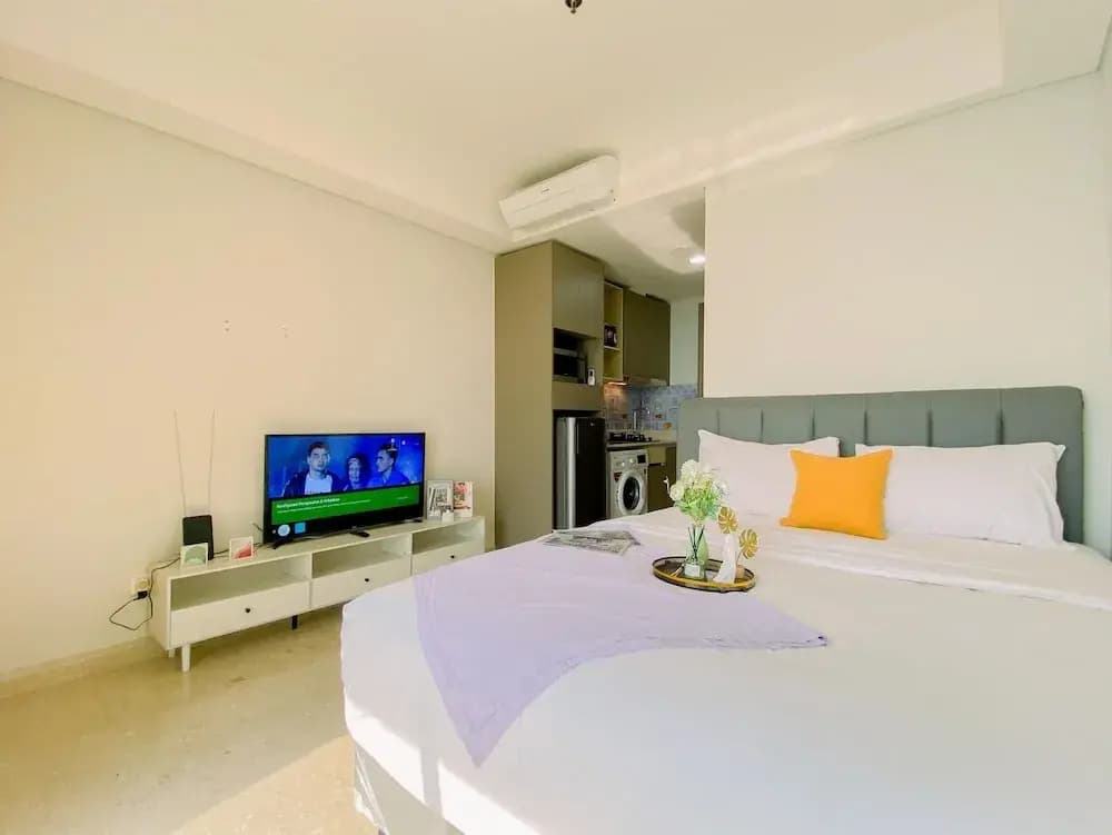 Good Place And Strategic Studio Gold Coast Apartment Pik - photo 1