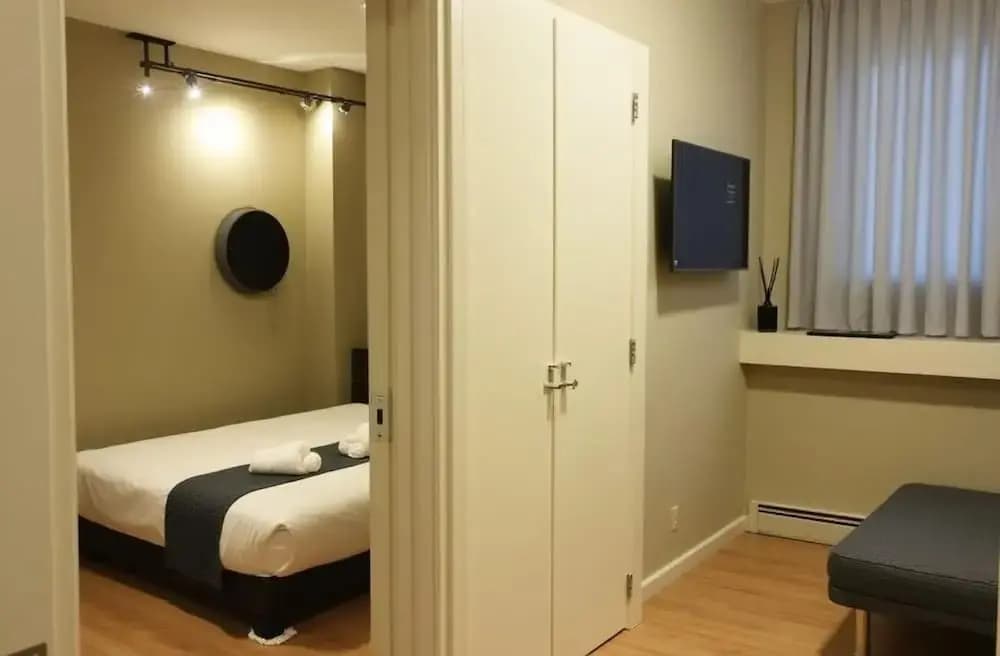 Modern 3-bed Apartment in Amsterdam - photo 1