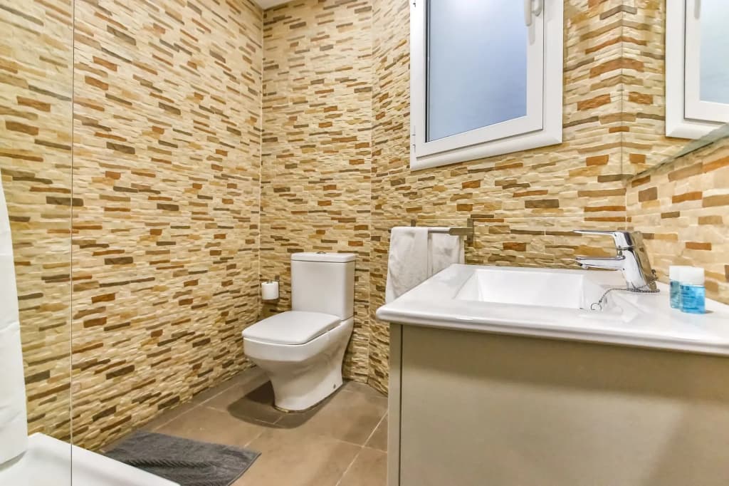 Laramond Barcelona Rooms - photo 25
