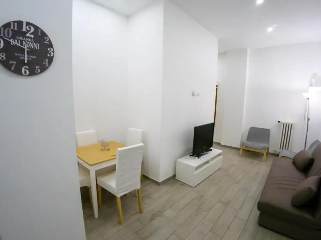 Flat 54 - New Opening - photo 6