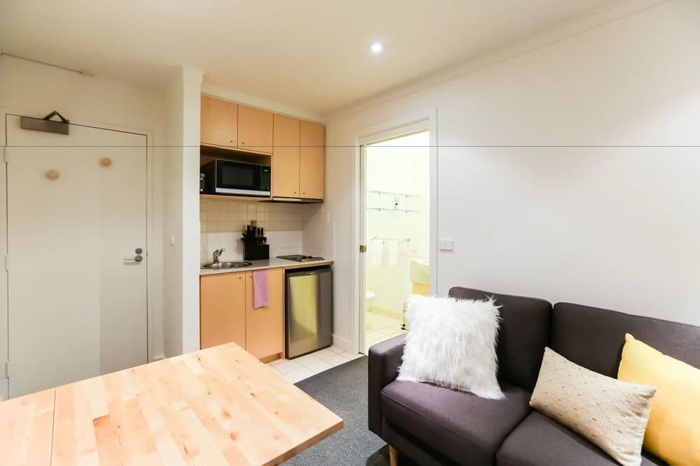 WILLOW, Carlton Studio Apartment - photo 2