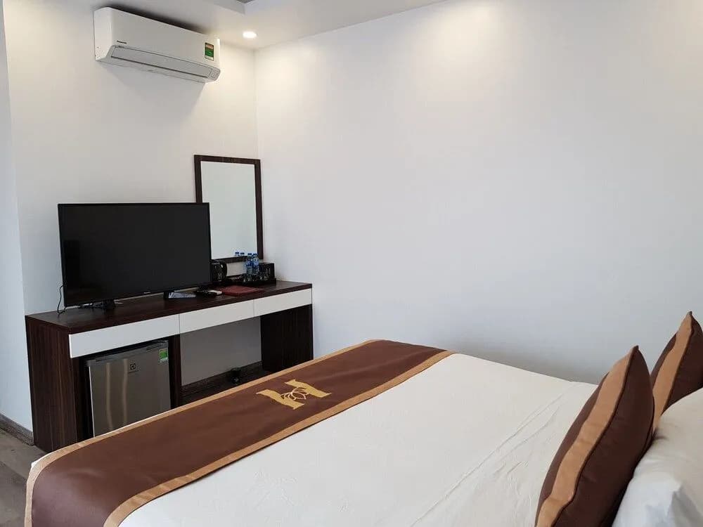 Helenhalong Hotel - photo 7