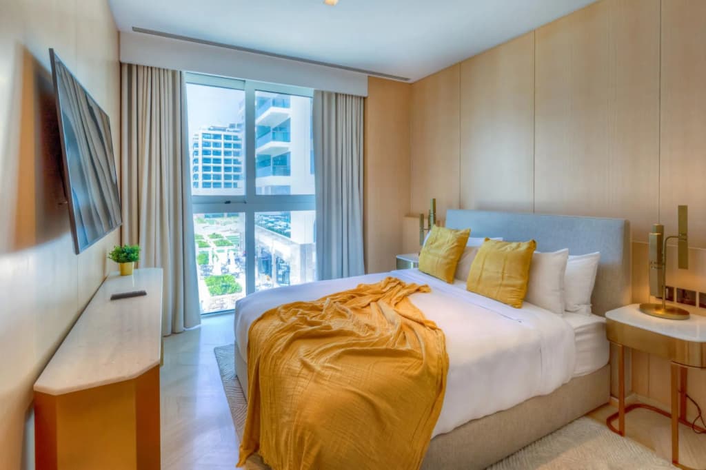 Dxb - Five - 30301 - Pj - photo 5