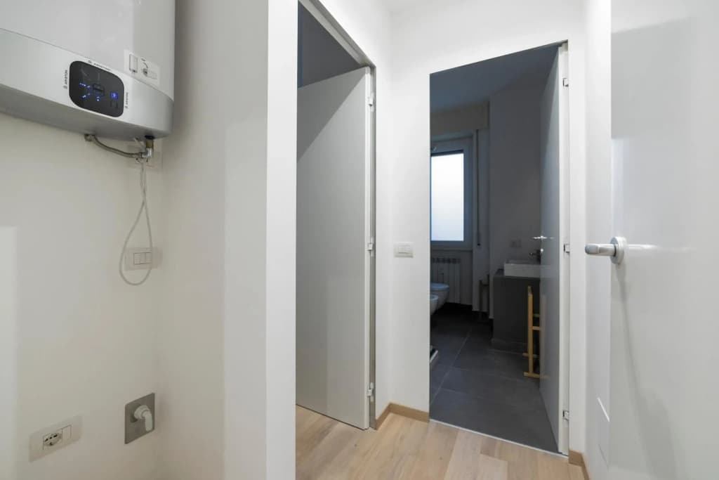 Milano Cosy APT with Balcony! - photo 3