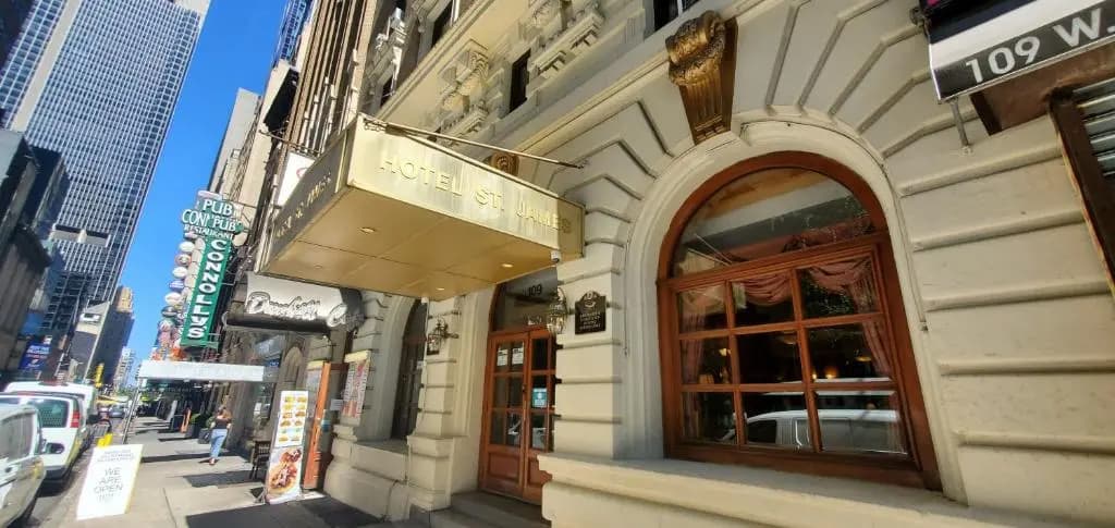Hotel St. James - photo 1