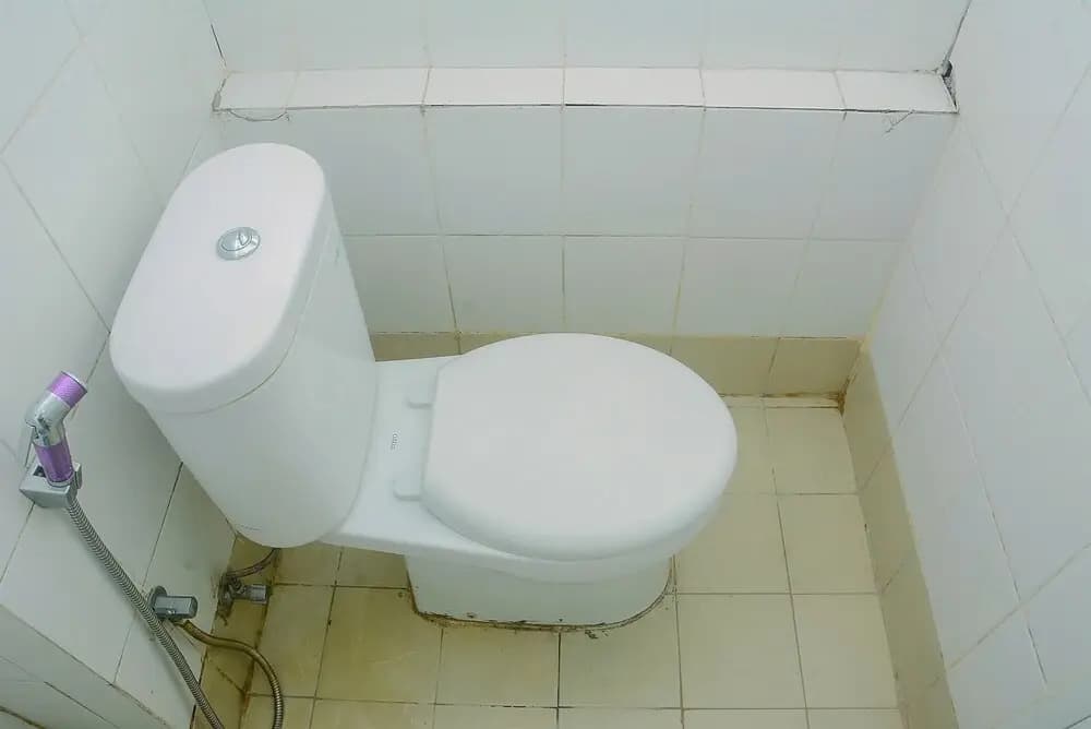 Comfort and Minimalist Studio Bassura City Apartment by Travelio - photo 6