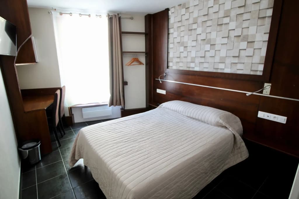 Hôtel des Pyrénées - photo 19