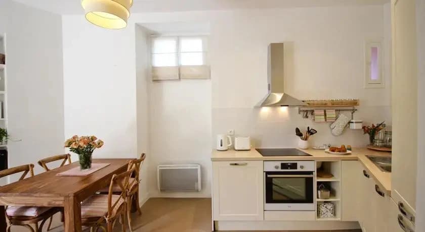 Rare! Terrace with Sea View Apartment, Vieux Nice - photo 9