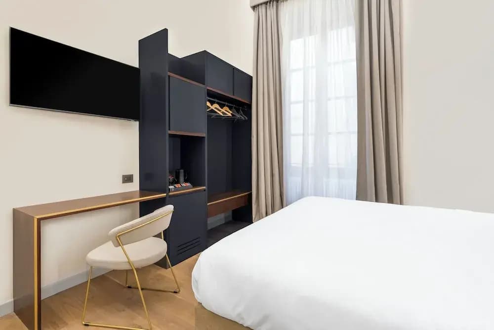 Hotel Adamas - photo 20