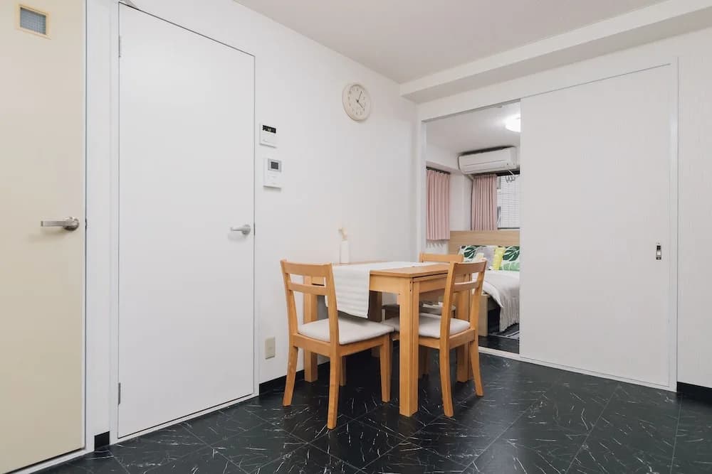 Namba Shimanouchi Apartment - photo 11